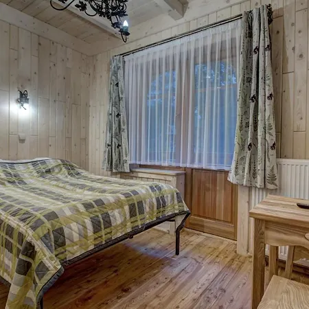 Bed & Breakfast Goscinne Swiatlomir 3*