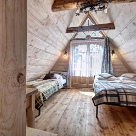 Goscinne Swiatlomir Bed & Breakfast 3*