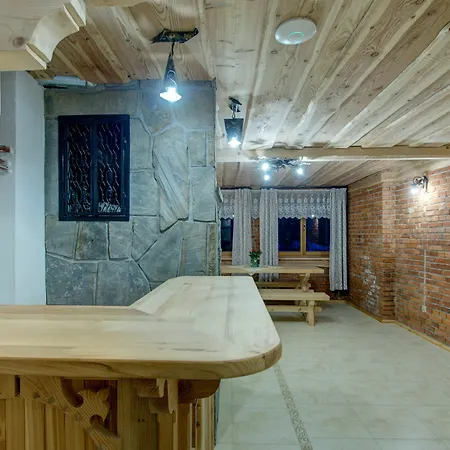 Bed & Breakfast Goscinne Swiatlomir 3*