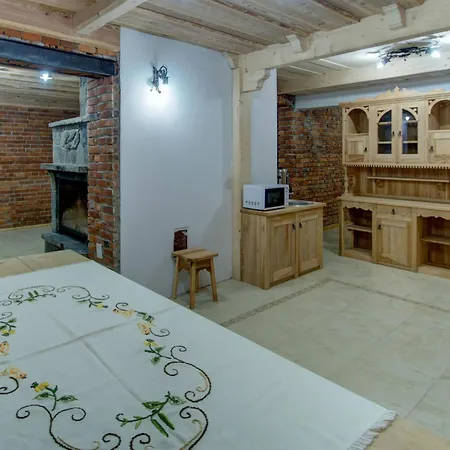 Goscinne Swiatlomir Bed & Breakfast 3*