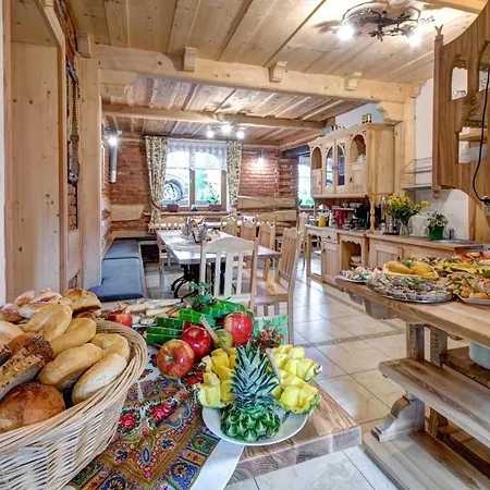 Goscinne Swiatlomir Bed & Breakfast