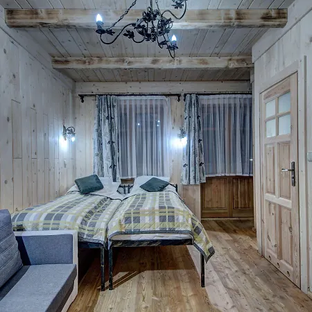 Goscinne Swiatlomir Bed and Breakfast